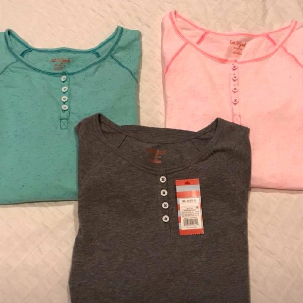 ‘Cat & Jack’ brand girls t-shirts